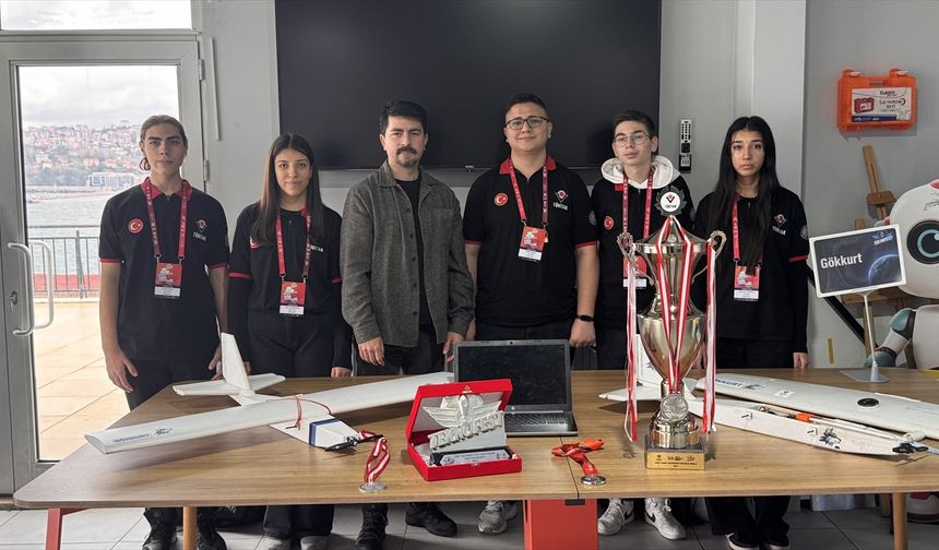 İHA'larıyla TEKNOFEST'te ikinci olan lise öğrencileri yeni başarılara odaklandı