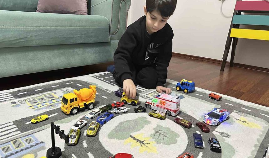 6 yaşındaki çocuktan ambulans duyarlılığı