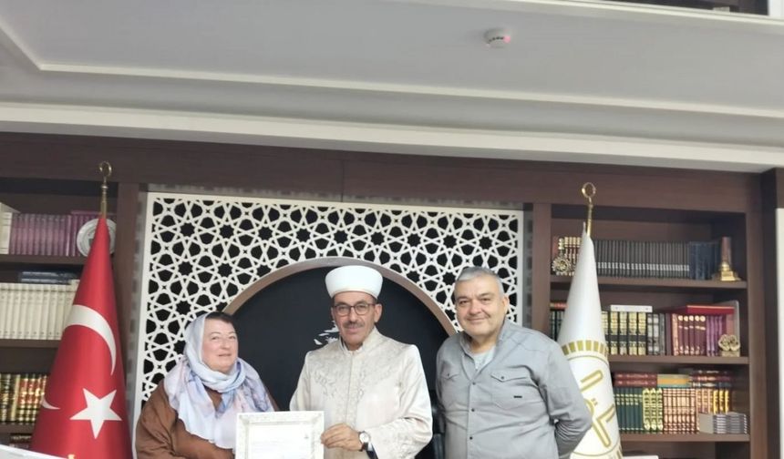 Alanya’da farklı ülkelerden 20 kişi İslamiyet’i seçti