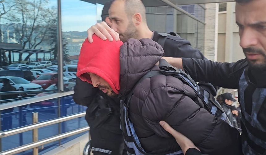 Bıçaklı cinayetin zanlısı kendini böyle savundu; "3 kişi bana saldırdı, yoksa ben ölecektim"