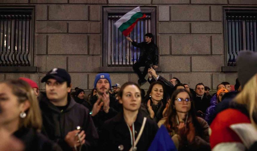 Bulgaristan’da 25’ten fazla şehirde hükümet karşıtı protesto