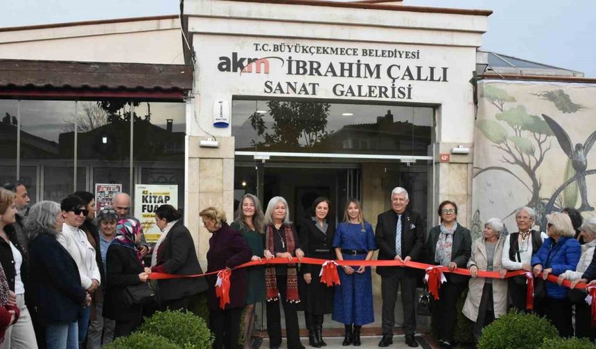 Koleksiyoner Ebru Turhan’ın sergisi, sanatseverleri doğayla buluşturdu