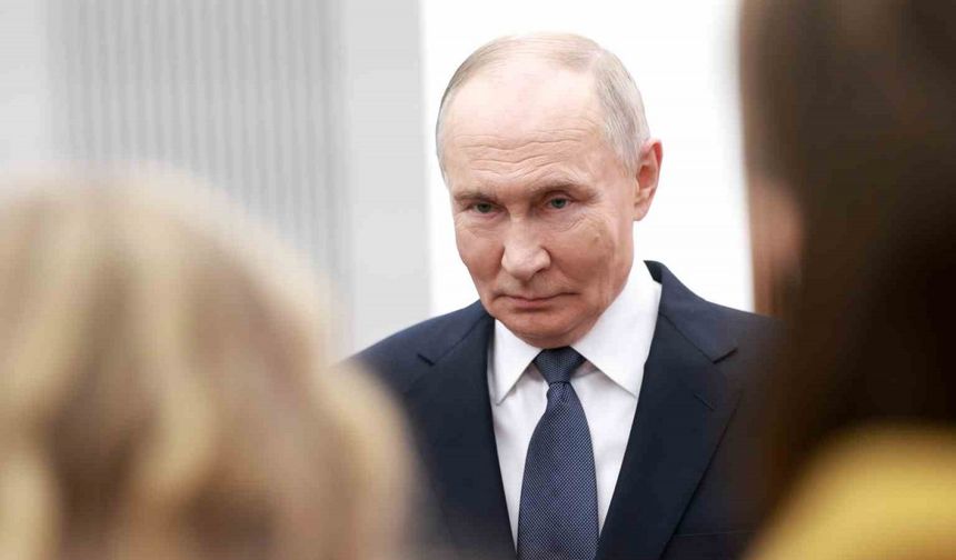 Putin: "Donbass ve Novorossiya’yı ya zorla özgürleştireceğiz ya da Ukrayna bu bölgeleri terk edecek"