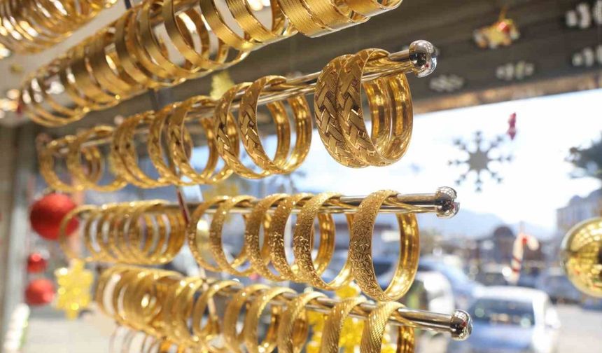 Savaşlardan ve kaostan beslenerek fiyatı yükselen altının 2026 yılında da yükselişini sürdürmesi bekleniyor