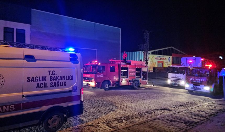 Çorum'da fabrikada çıkan yangın büyümeden söndürüldü