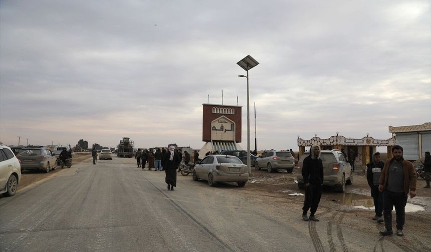 Suriye ordusu, Rakka'nın güneyine ilerlemek için yeni cephe açtı