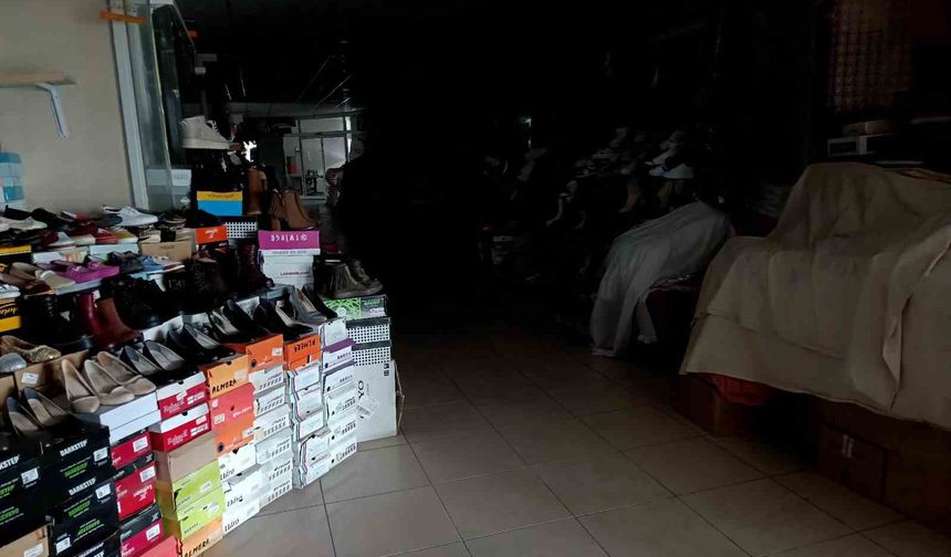 Tarihi Ahi Çarşısı karanlığa gömüldü