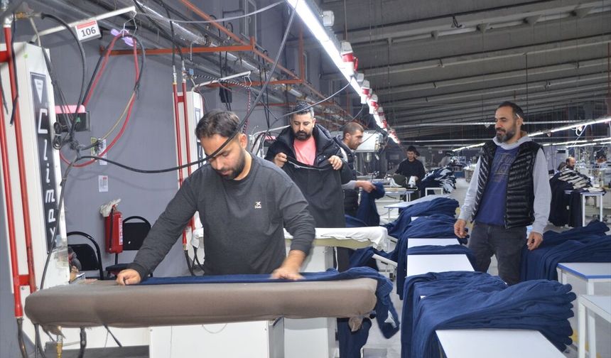 İşçi olarak girdiği tekstil sektöründe fabrika kurdu, 11 ülkeye ürün gönderiyor