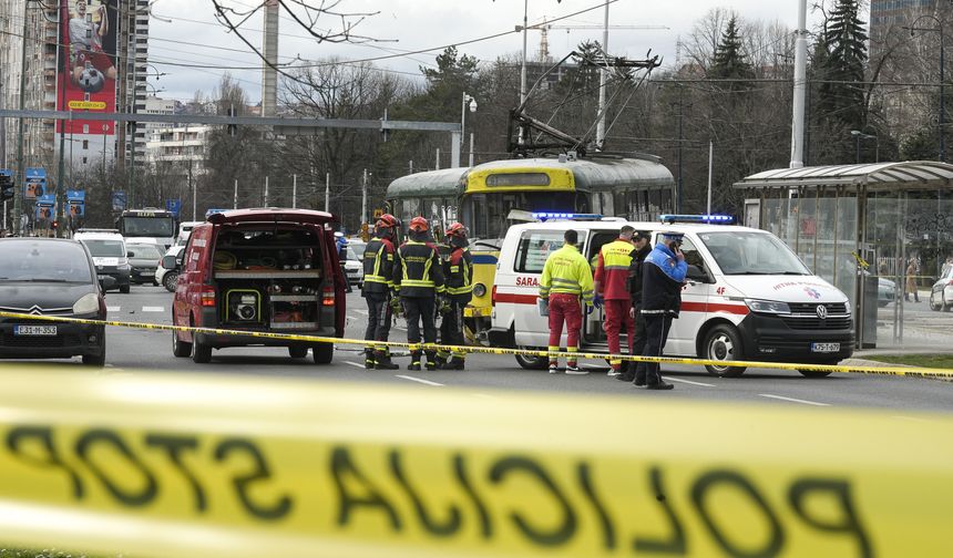 Saraybosna'da raydan çıkan tramvayın çarptığı 1 kişi öldü, 2 kişi yaralandı