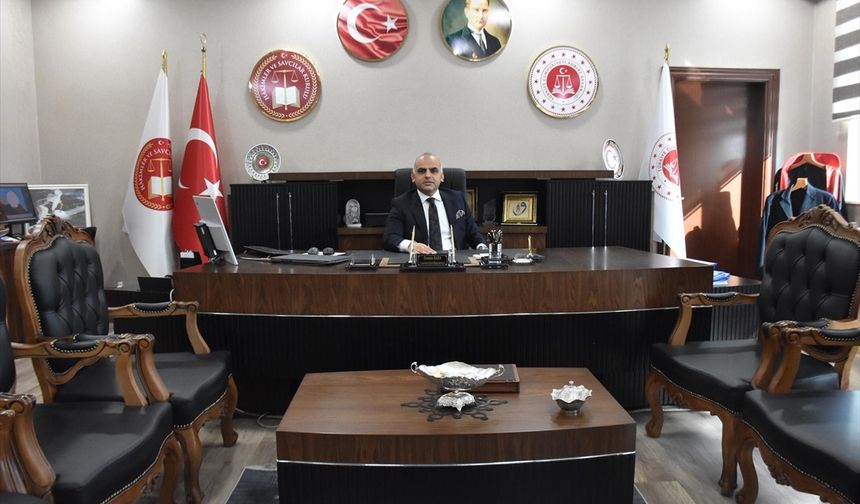 Van Cumhuriyet Başsavcısı Kara'dan 'banka hesabınızı kullandırmayın' uyarısı