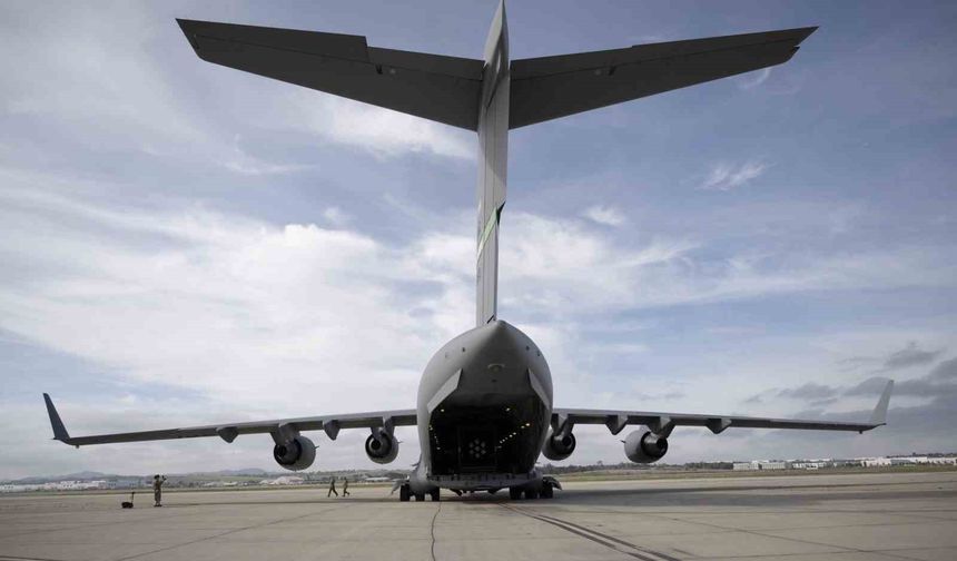 ABD'de bir ilk: Nükleer reaktörü kargo uçağıyla taşıdı