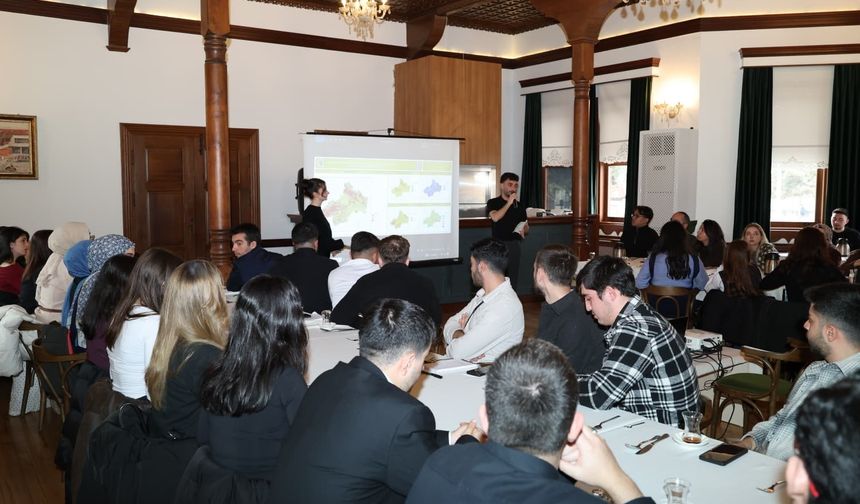 Başkan Yazıcıoğlu: 'Yerel üretimi merkeze alan bir şehir modeli inşa etmeye kararlıyız'