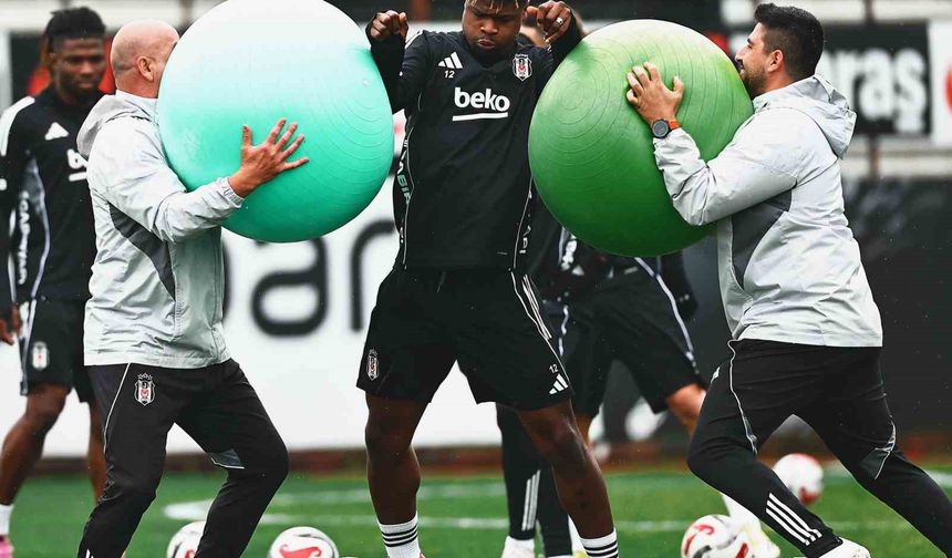 Beşiktaş kondisyon ve taktik çalıştı