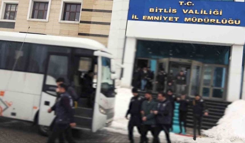 Bitlis merkezli yasa dışı bahis operasyonunda 24 kişi tutuklandı