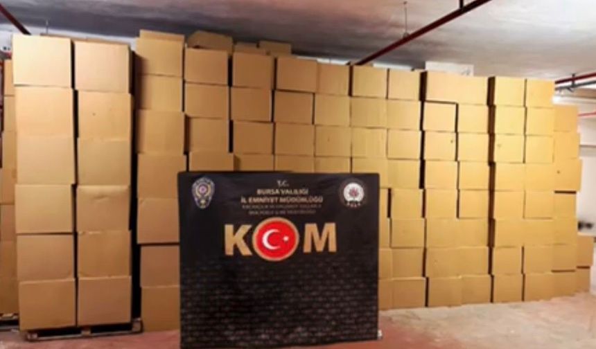 Bursa'da dev kaçak tütün operasyonu...Milyonlarca makaron ele geçirildi