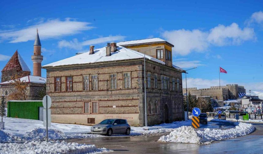 Erzurum ve Erzincan için kar yağışı uyarısı