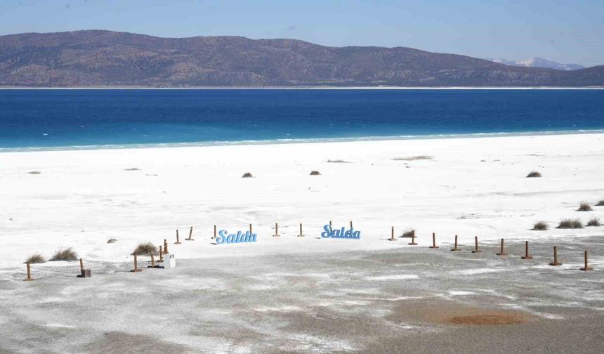 Salda Gölü'nde su seviyesi yükseldi
