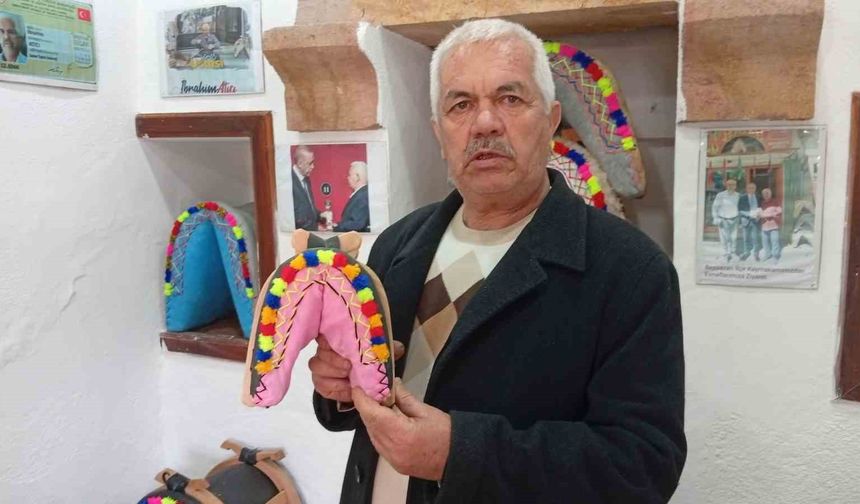 Türkiye'de azalan eşek sayısına ödüllü semerciden yorum: 'Ne semer yapacak eşek kaldı ne de usta'