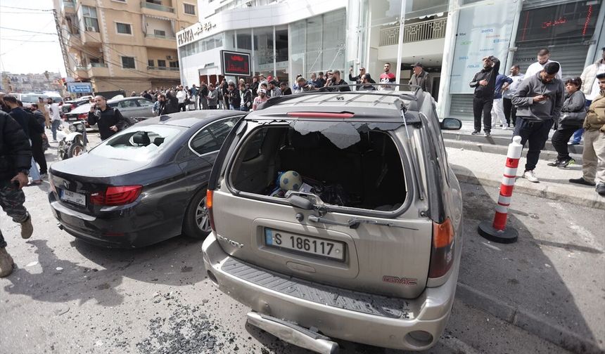 İsrail'in Lübnan'daki beldelere düzenlediği saldırılarda 10 kişi hayatını kaybetti