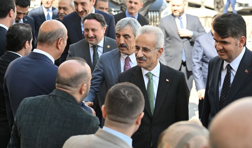 Ulaştırma ve Altyapı Bakanı Uraloğlu, Kilis'te temaslarda bulundu