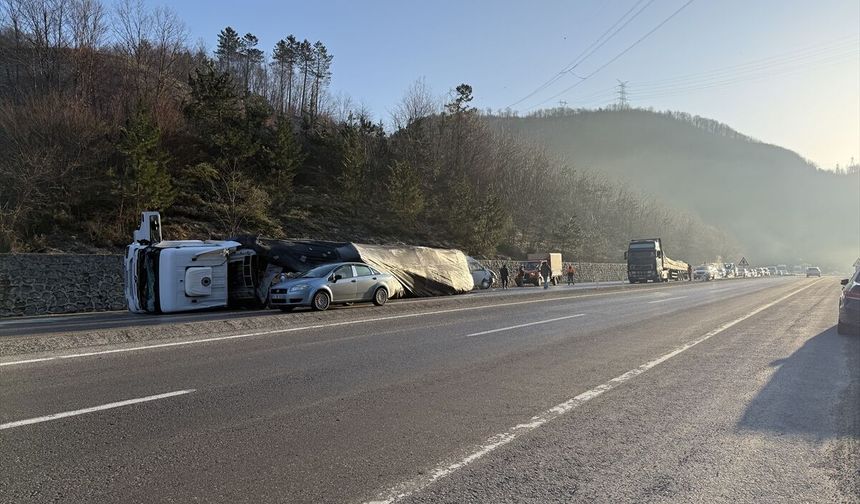 Zonguldak-Ankara kara yolundaki trafik kazalarında 10 kişi yaralandı