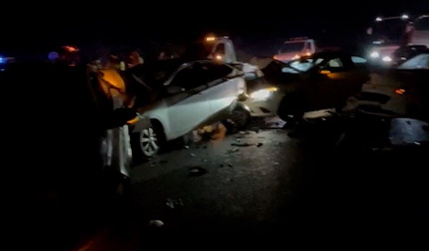 Bayram dönüşü trafiğinde zincirleme kaza: 5 araç birbirine girdi