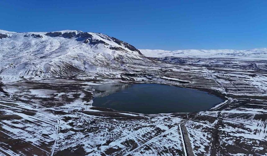 Bir dönem tamamen kuruyup beyaz örtüyle kaplanmıştı, yeniden su tuttu