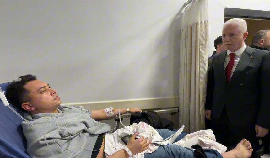 İstanbul Valisi Davut Gül, yaralı polis memurlarını ziyaret etti