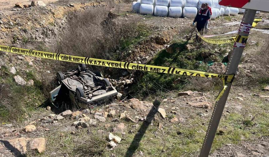 Kütahya feci kaza: 2 ölü, 1 yaralı