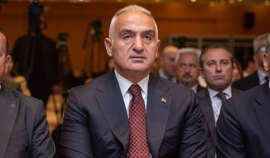 Bakan Ersoy, 7. Uluslararası Seyahat ve Turizm Dinamikleri Kongresi'nde konuştu: