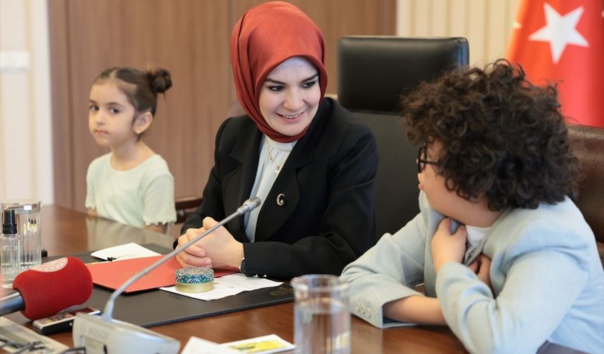 Bakan Göktaş, şehit ve gazi çocuklarını ağırladı