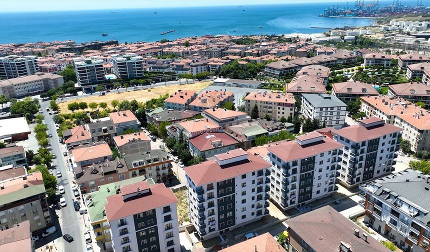 Çevre, Şehircilik ve İklim Değişikliği Bakanı Kurum'dan 'Yarısı Bizden' paylaşımı: