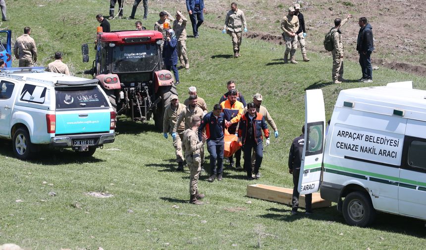 Kayıp olarak aranan Afganistan uyruklu çocuk, Kars Çayı'nda ölü bulundu
