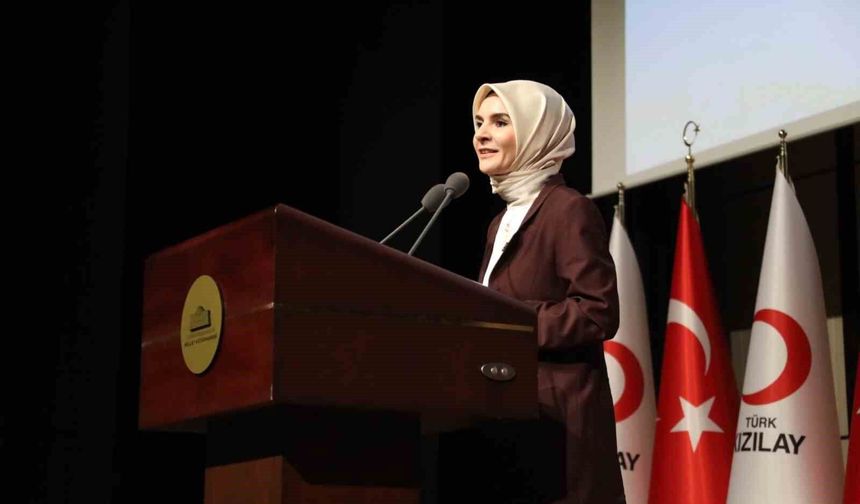 Bakan Göktaş: 'Gençlerimizin geleceklerini sağlam adımlarla inşa etmelerini destekleyen bir anlayışla çalışıyoruz'