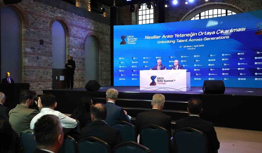 Bakan Işıkhan: ''İş gücü piyasalarında yaşanan küresel değişimleri risk değil fırsat olarak görüyoruz''