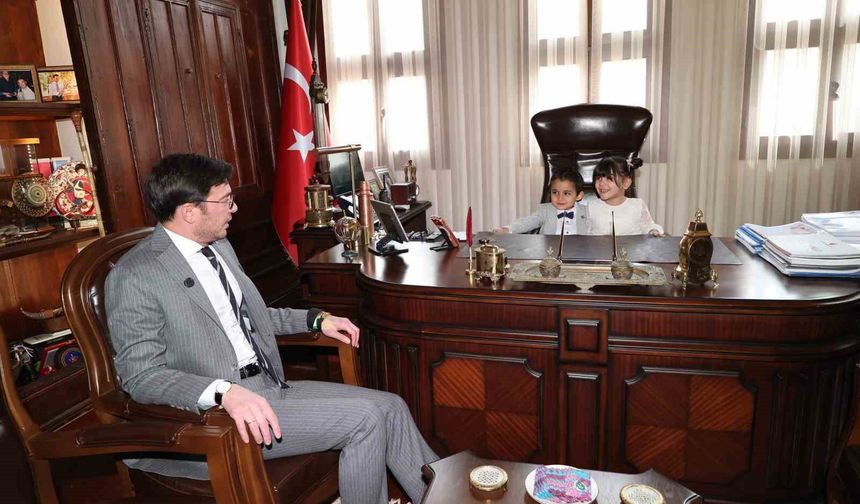 Başkan Yazıcıoğlu, makamını miniklere devretti