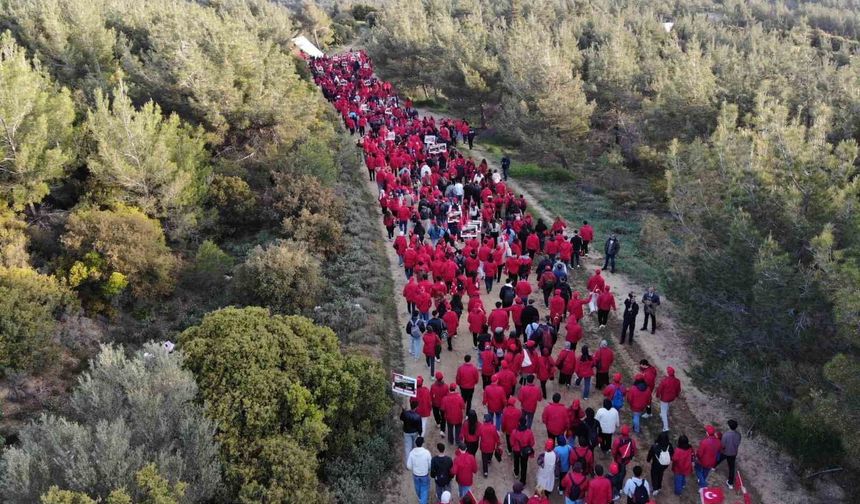 Çanakkale'de binlerce kişi, 57'nci Alay'ın izinde yürüdü