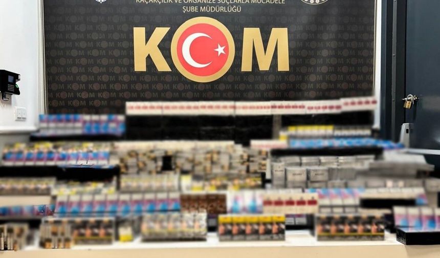 Saman yüklü tırlarda yaklaşık 5 bin paket kaçak sigara ele geçirildi
