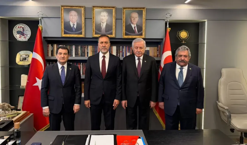MHP İstanbul İl Başkanlığı'na ziyaret! 'Liderimize yakışır tarzda çalışacağız'
