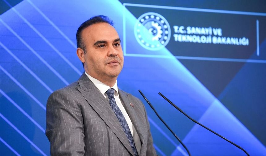 Bakan Kacır, Sanayinin Dönüşümü ve Teşvikler Bilgilendirme Toplantısında konuştu: