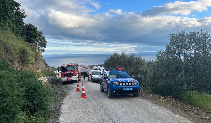 Çanakkale'de aracıyla uçuruma düşen sürücü kurtarıldı