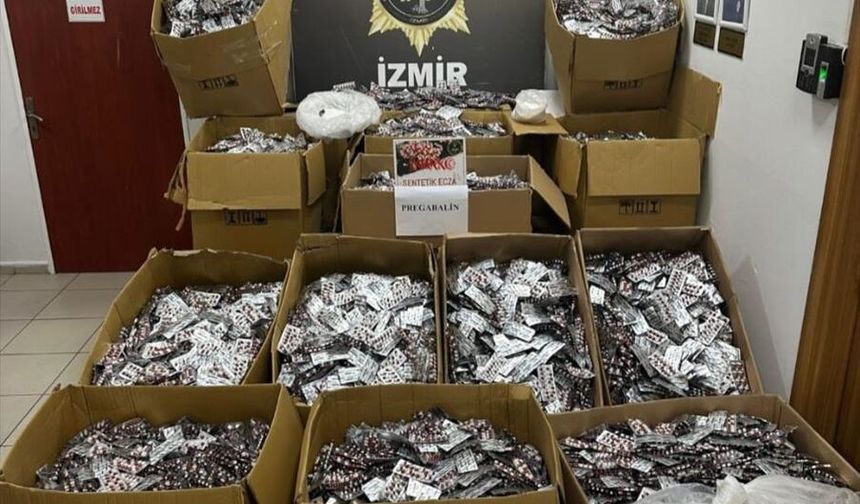 İzmir merkezli uyuşturucu operasyonunda 17 şüpheli yakalandı