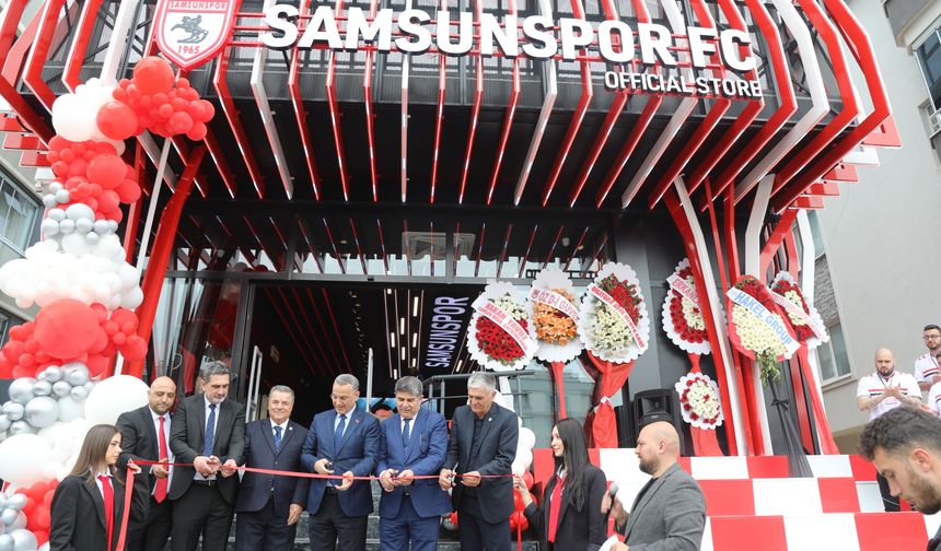 Samsunspor FC Store mağazası hizmete açıldı