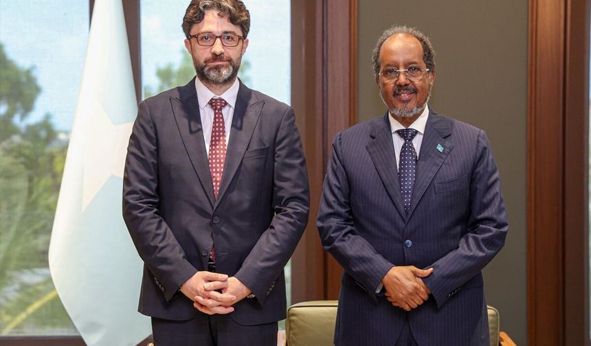 Somali Cumhurbaşkanı Mahmud, Türkiye'nin Mogadişu Büyükelçisi Aktaş'ı kabul etti