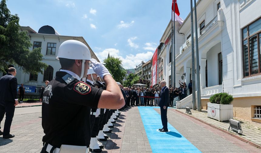 TBMM Başkanı Kurtulmuş, Bursa'da çeşitli ziyaretlerde bulundu