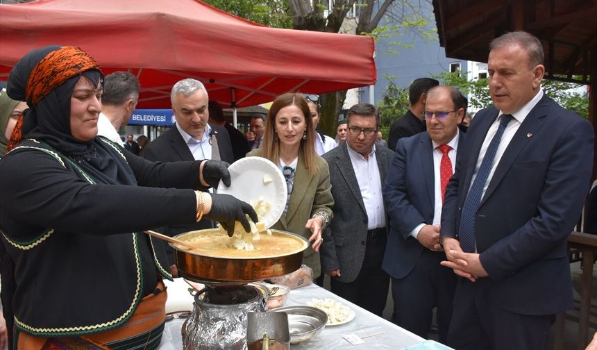 Trabzon'da Türk Mutfağı Haftası'nda yöresel peynir lezzetleri sunuldu