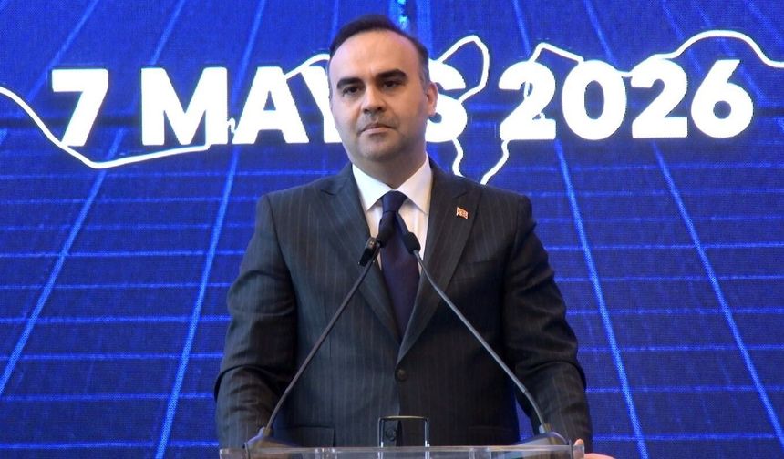 Bakan Kacır: 'Ülkemiz en az 5 üretim tesisiyle yıllık 20 gigavatın üzerinde güneş hücresi üretim kapasitesine erişecek'