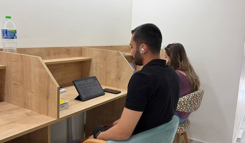 Osmaniye'de gençler için bilgi ve eğitim durağı açıldı