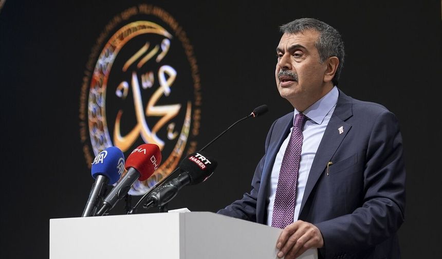Bakan Tekin, 'Peygamberimiz Temalı Yapay Zeka ile Dijital İçerik Geliştirme Projesi'nin ödül töreninde konuştu: