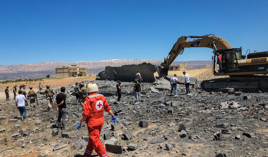 İsrail ordusunun ABD-İran mutabakatına rağmen Lübnan'a düzenlediği hava saldırılarında 22 kişi öldü